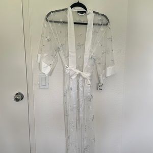 INC International Concepts Intimates Ditsy Daisy Flowy Romantic Sheer Maxi Robe